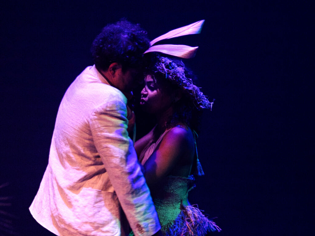 "Un songe" le spectacle de Lakadémi Komidi, formation de théâtre à La Réunion, présenté au théâtre des Gémeaux du festival d'Avignon Off 2025