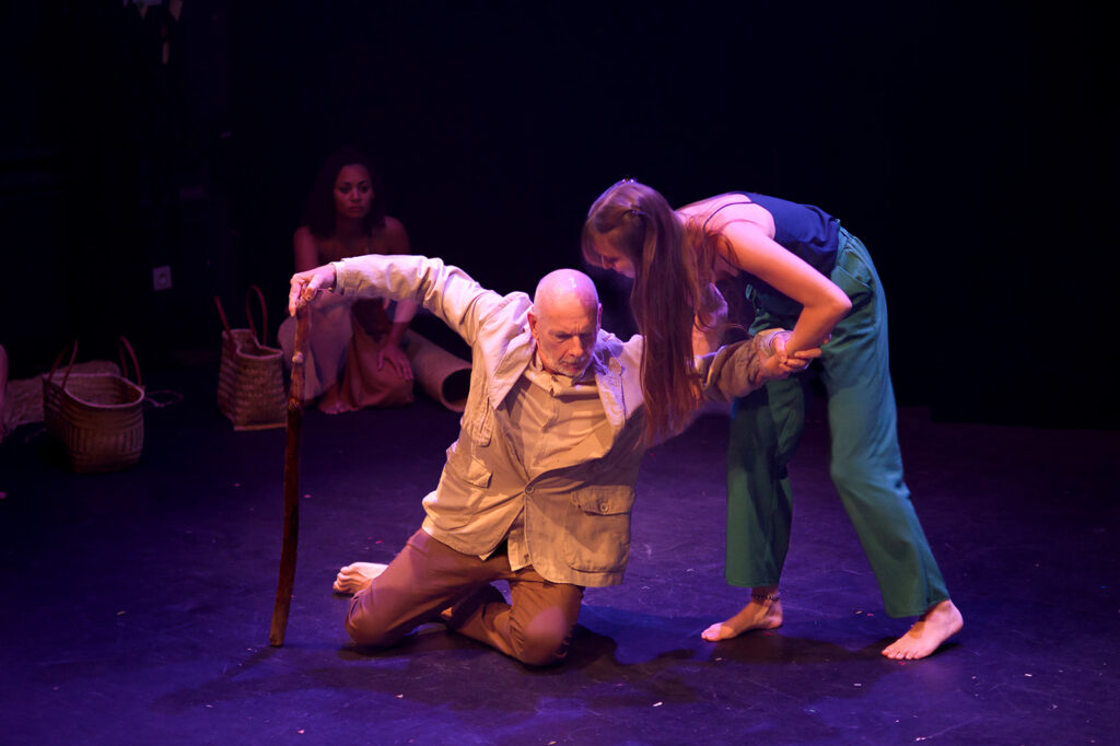 "Un songe" le spectacle de Lakadémi Komidi, formation de théâtre à La Réunion, présenté au théâtre des Gémeaux du festival d'Avignon Off 2025