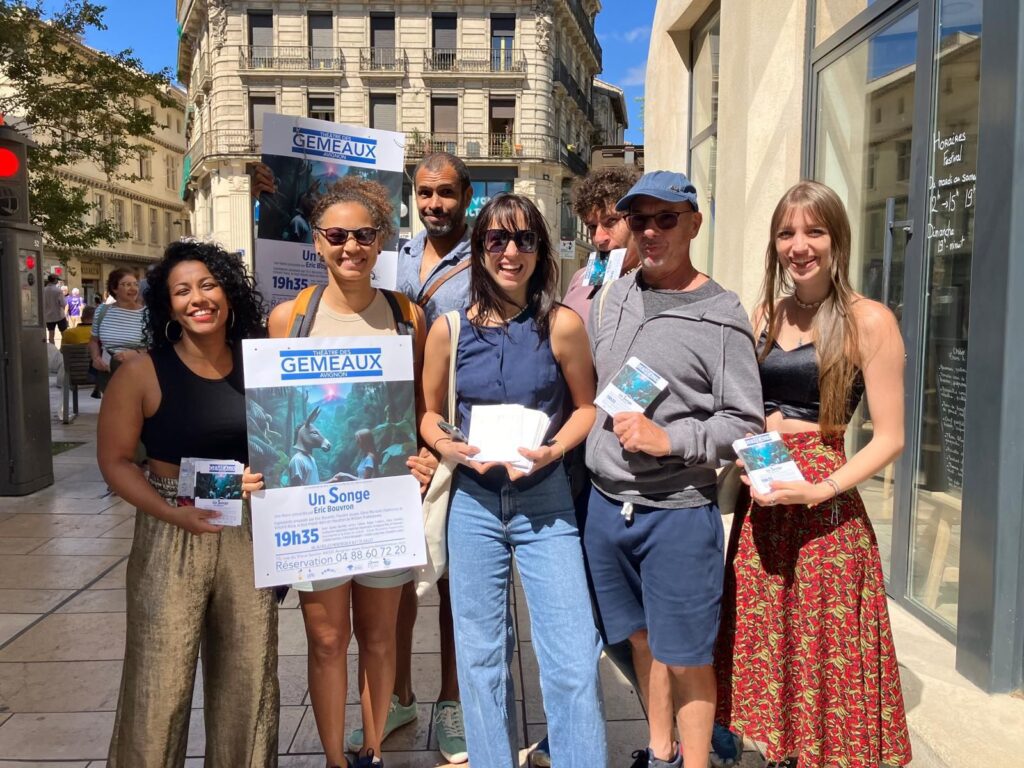 "Un songe" le spectacle de Lakadémi Komidi, formation de théâtre à La Réunion, présenté au théâtre des Gémeaux du festival d'Avignon Off 2025