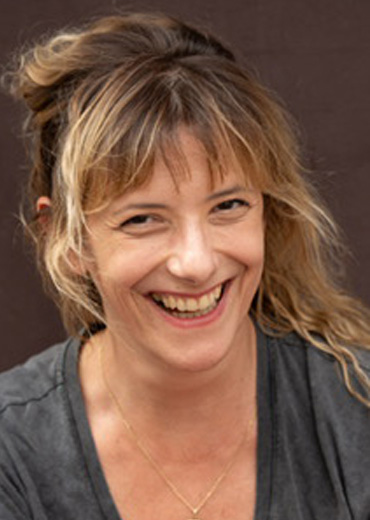 Gretel Delattre (Artiste interprète, metteur en scène) formatrice à Lakadémi Komidi 2026