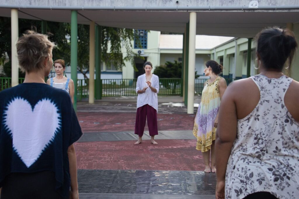 Session 4 "Théâtre physique" de Lakadémi Komidi 2026 animée par Eléna Michielin
