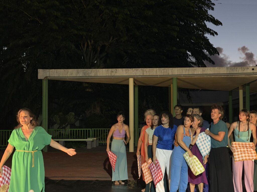 Session 4 "Théâtre physique" de Lakadémi Komidi 2026 animée par Eléna Michielin